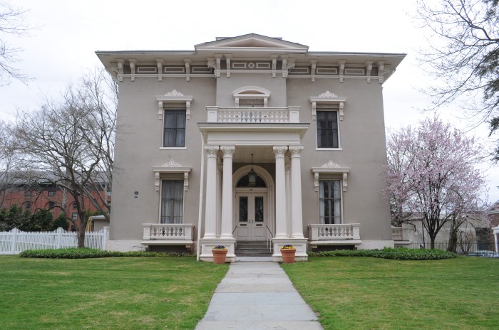 Old House Free Stock Photo - Public Domain Pictures Old House Free Stock Photo - Public Domain Pictures
